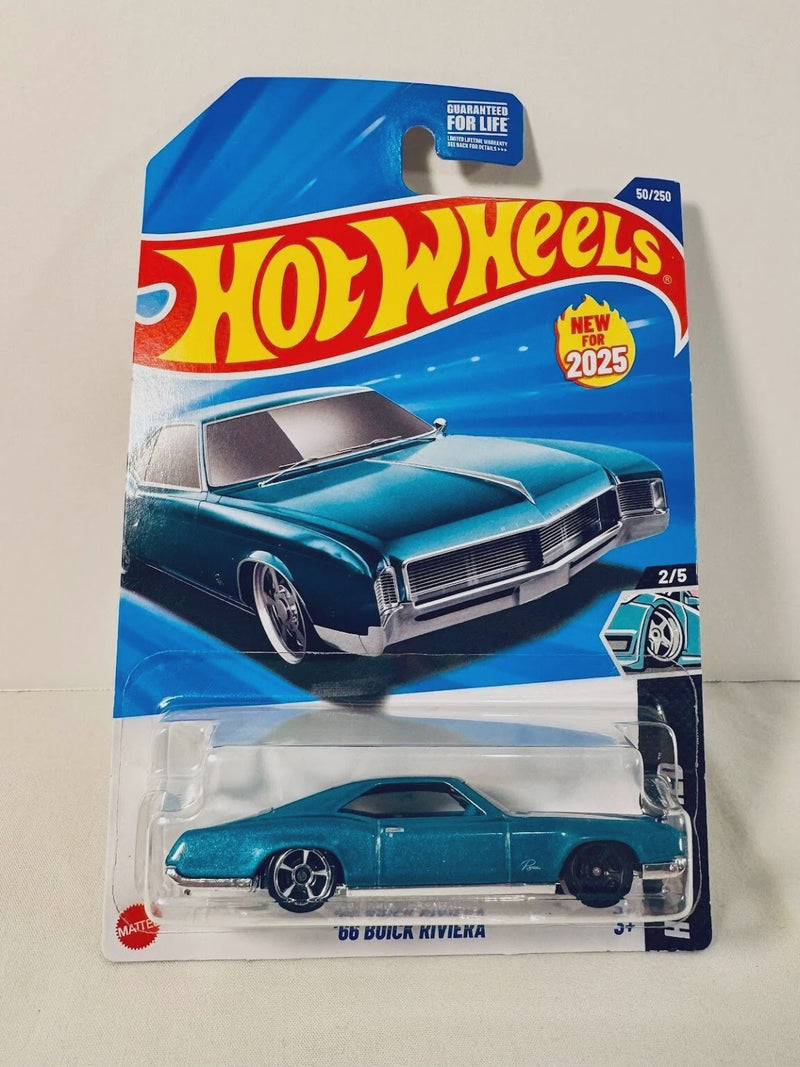 hotwheels 2025 66 buick riviera (short card)