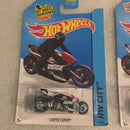 hot wheels canyon carver hw city (slight damage)