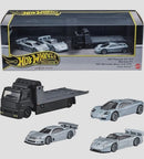 Hot Wheels Premium Collector Diorama 90s Supercars Set: McLaren F1 + FleetStreet
