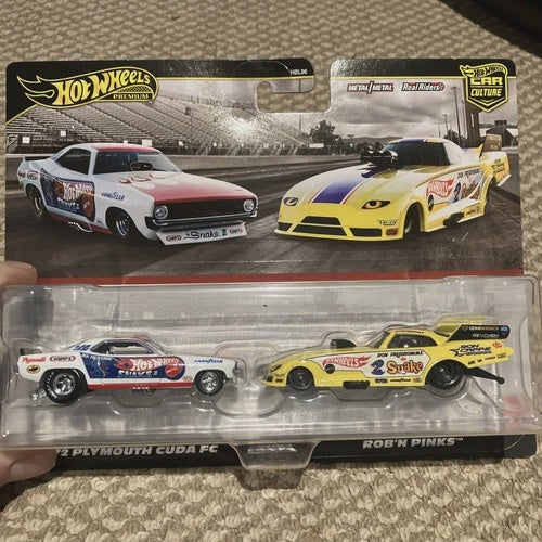 Hot Wheels Premium '72 Plymouth Cuda FC and Rob 'N Pinks