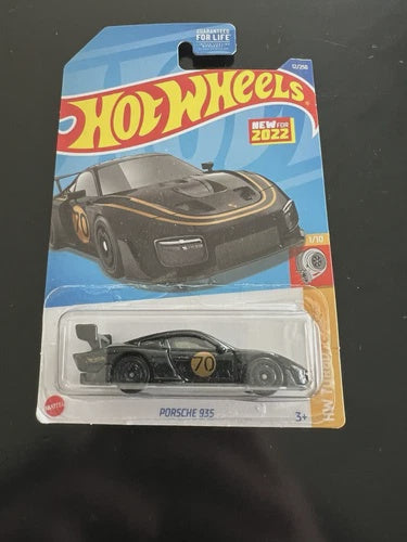 Hot Wheels Porsche 935 Black and Gold HW Turbo 1/10