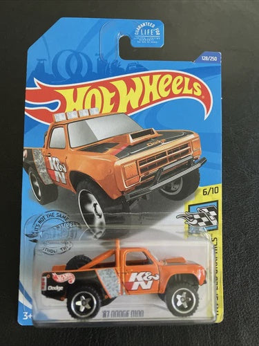 Hot Wheels ‘87 Dodge D100 2018 HW Speed Graphics 6/10
