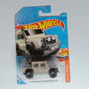 Hot Wheels 2018 HW Hot Trucks 7/10 '15 Land Rover Defender Double Cab 31/365