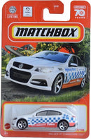 matchbox holden vf commodore ssv long card