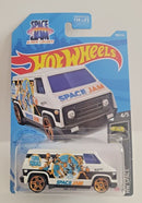 Hot Wheels 2021 HW Space 70s Van White Space Jam