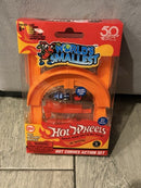hot wheels worlds smallest hot curves action set (damaged case)